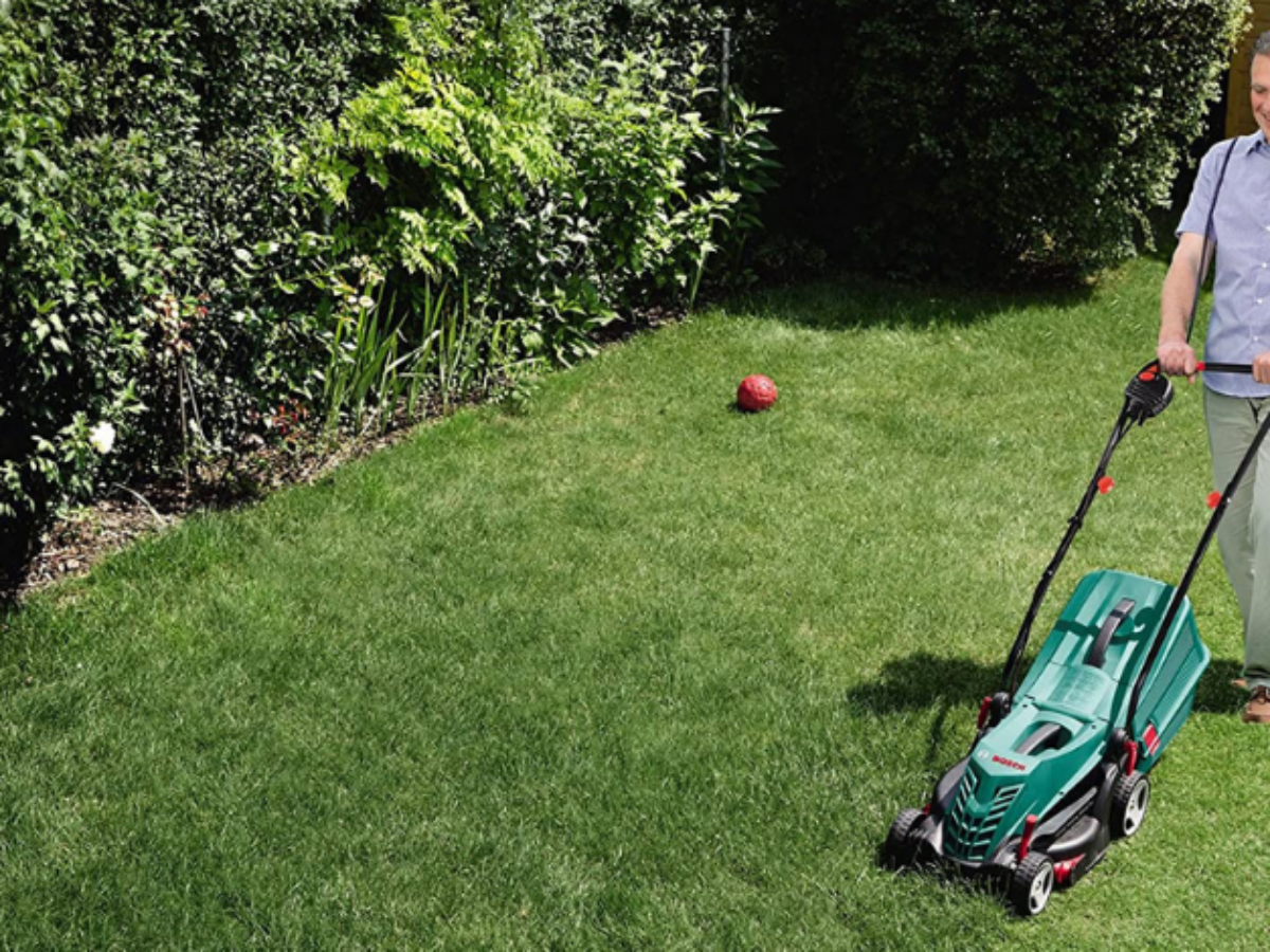 Picking the right lawnmower for your garden