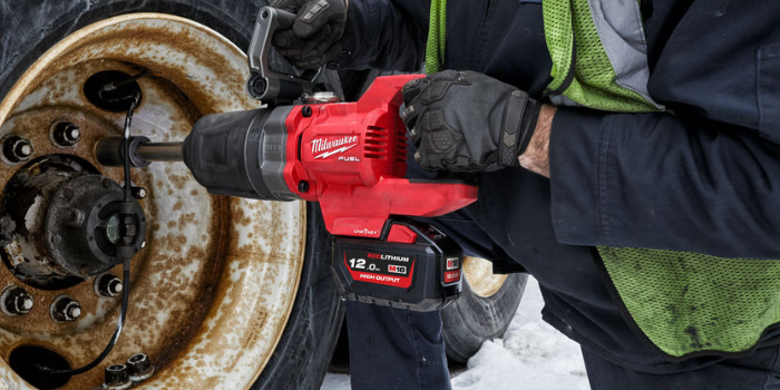 MILWAUKEE M18 FUEL 1"DR D HANDLE IMPACT WRENCH M18ONEFHIWF1D-121C
