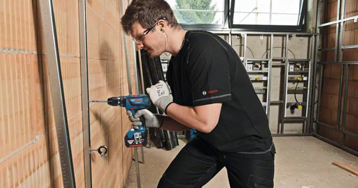 Cordless Drill is a must have DIY power Tool