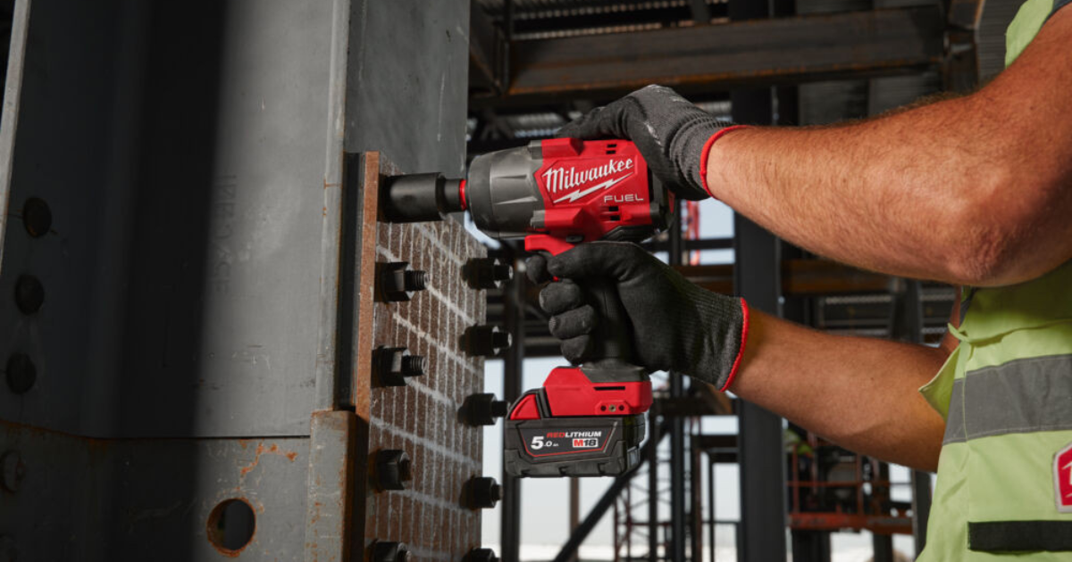Compact Milwaukee M18 High Torque Impact Wrench M18FHIW2F12