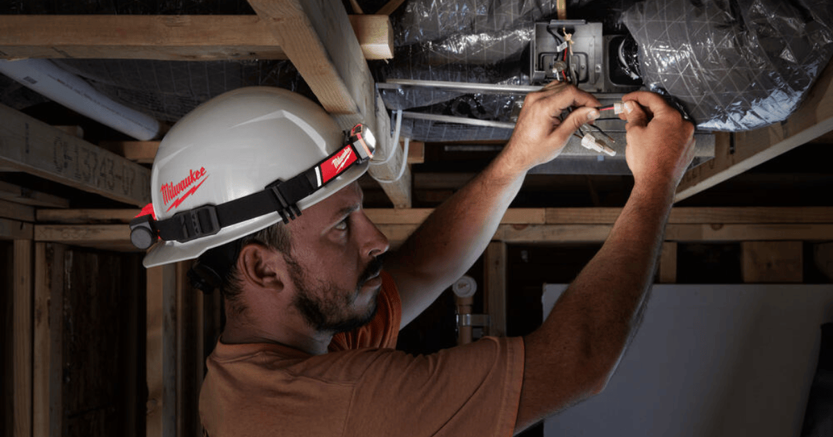 Milwaukee L4HLRP-301 USB Rechargeable Hard Hat Head Torch