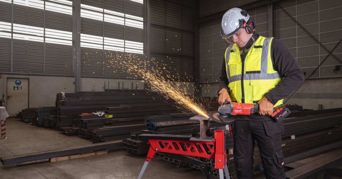 Milwaukee M18 Fuel M18ONEFLAG230XPDB 230mm Paddle Switch Grinder