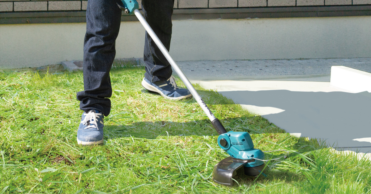 Makita DUR193RT 18v LXT Grass Trimmer Kit