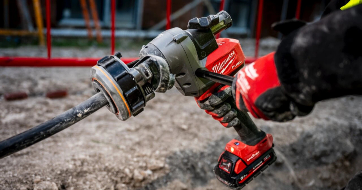 Milwaukee M18 Fuel M18FCST Cable Stripping Tool
