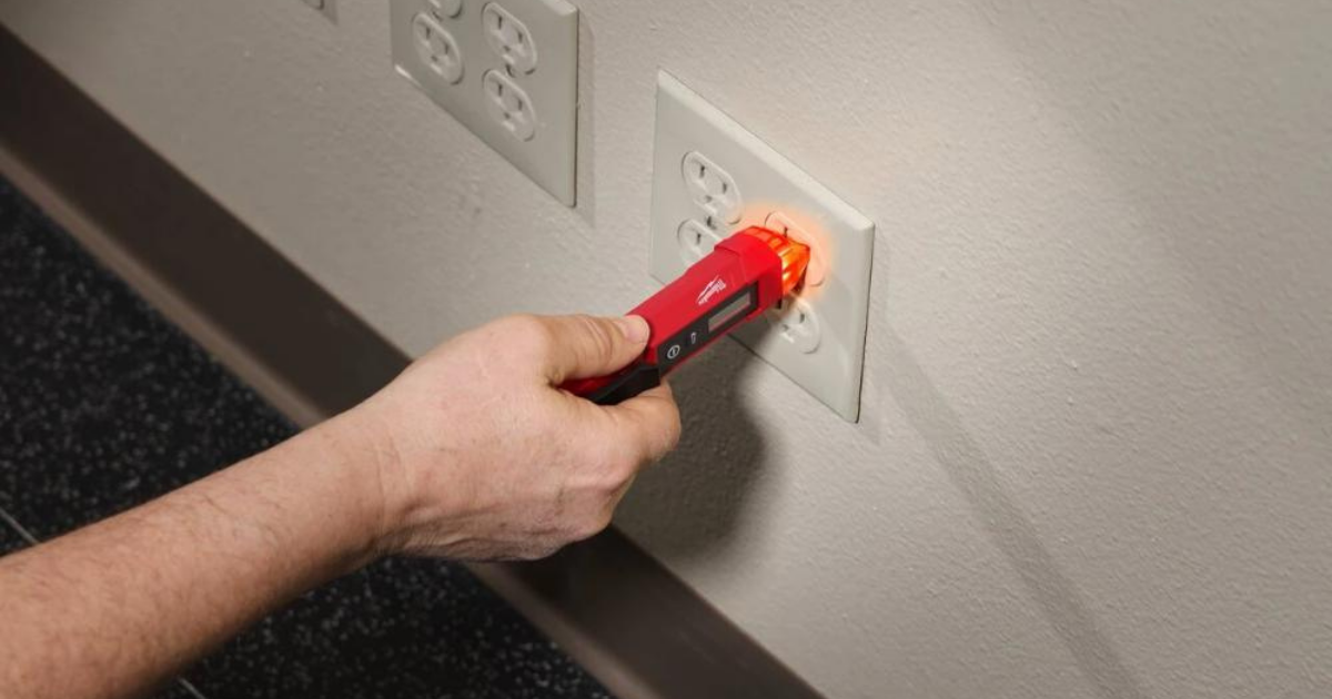 Milwaukee Non Contact Voltage Detector with Laser Thermometer 2225-20