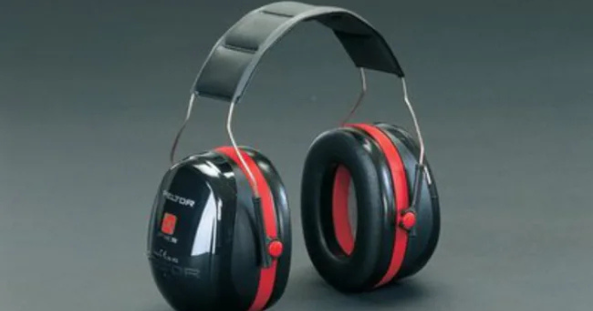 3M Peltor Optime III Ear Defender H540A